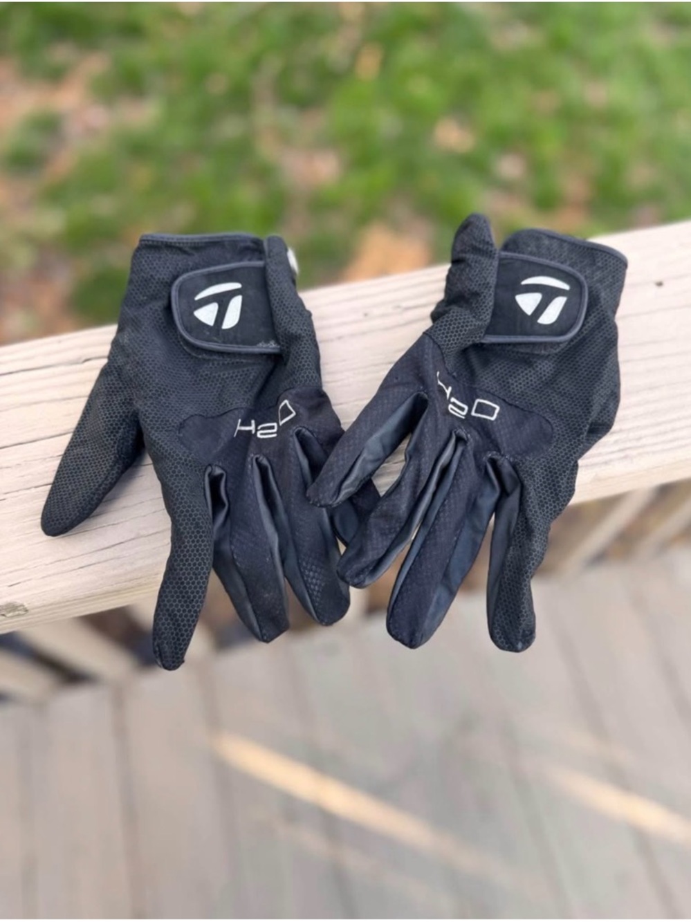 TaylorMade Wet Weather Golf Gloves